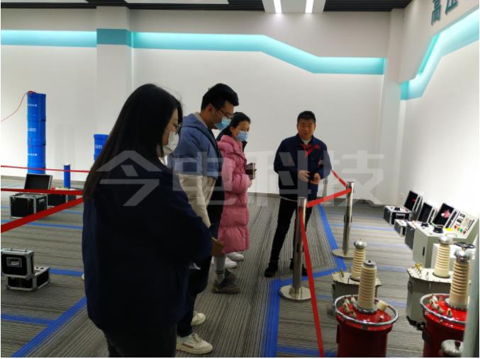 Hunan customers visit our company for inspection and technical exchanges!
